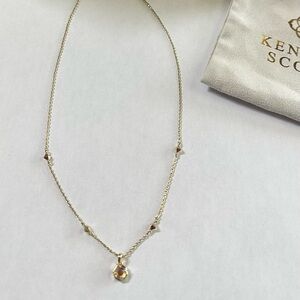 Kendra Scott Gold Necklace w/ Pendant – Adjustable Chain – Includes Pouch